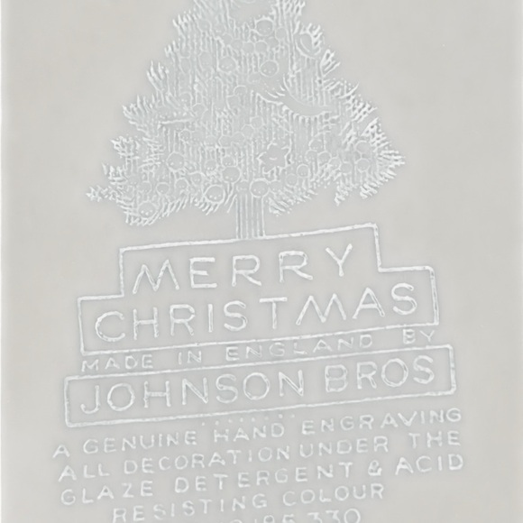 Johnson Bros Merry Christmas Dinner Plate Scalloped 10.5 wide Ironstone England - Picture 6 of 6